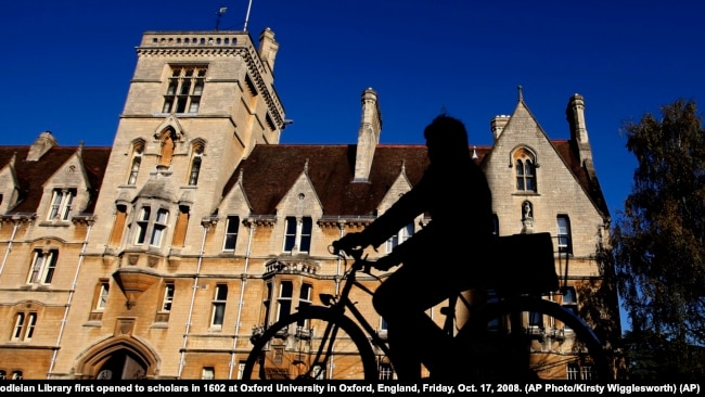 资料照：英国牛津大学的贝利奥尔学院（美联社）。