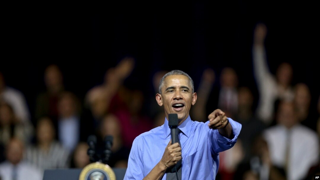 Presiden AS Barack Obama berbicara di depan Young Leaders of the Americas Initiative (YLAI) di Lima, Peru, 19 November 2016.