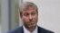 Taipan Rusia Roman Abramovich, pemilik Chelsea Football Club Inggris. (Foto: AP)