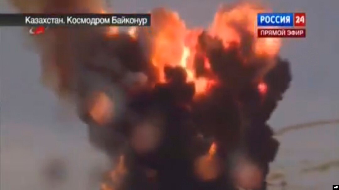 دي اکانمسټ نومې مجلې ایډیټر ایډورډ لوکس دا دریځ و د ریشا ټوډی غوندې چینلې دې صحافت و نه گڼلی شي