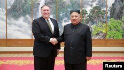 지난해 10월 마이크 폼페오 미 국무장관과 김정은 북한 국무위원장회담을 가졌다고 조선중앙통신이 보도했다. 
