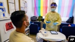 واکسیناسیون ویروس آبله میمون در کلینیکی در شهر نیویورک، آمریکا
