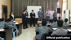 ၤFBI ကနေ မြန်မာရဲတပ်ဖွဲ့ကို သင်တန်းပေးနေစဉ် (U.S. Embassy Rangoon)