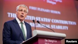 Američki sekretar za odbranu Čak Hejgel govori na konferenciji u Singapuru