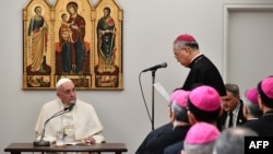 Le pape François rencontre l'episcopat japonais à Tokyo, le 23 novembre 2019.