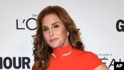 Caitlyn Jenner saat menghadiri penghargaan Glamour Women of the Year Awards di Los Angeles, 14 November 2016.