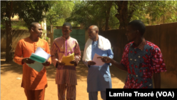 Des membres du Collectif contre l’impunité, au Burkina Faso, le 11 avril 2019. (VOA/Lamine Traoré)