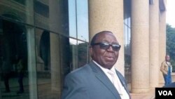 Umuyi, uMnu. Simon Khaya Moyo.