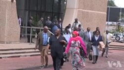 Zimbabwe : réunion du Zanu-PF pour décider du sort de Mugabe (vidéo)