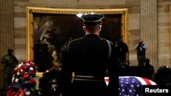 Uashingtoni nderon ish-Presidentin George H.W. Bush 