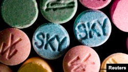 Des pilules d'ecstasy ont été saisies par la police fédérale américaine, le 28 septembre 2013.
