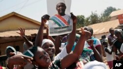 Abanyagihugu aho bigina intsinzi ya Adama Barrow, aheruka gutorwa nk'Umukuru w'Igihugu