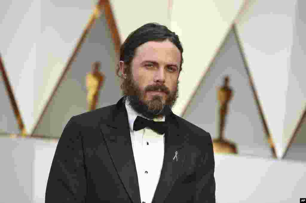 Casey Affleck arrives at the Oscars on Sunday, Feb. 26, 2017, at the Dolby Theatre in Los Angeles. 