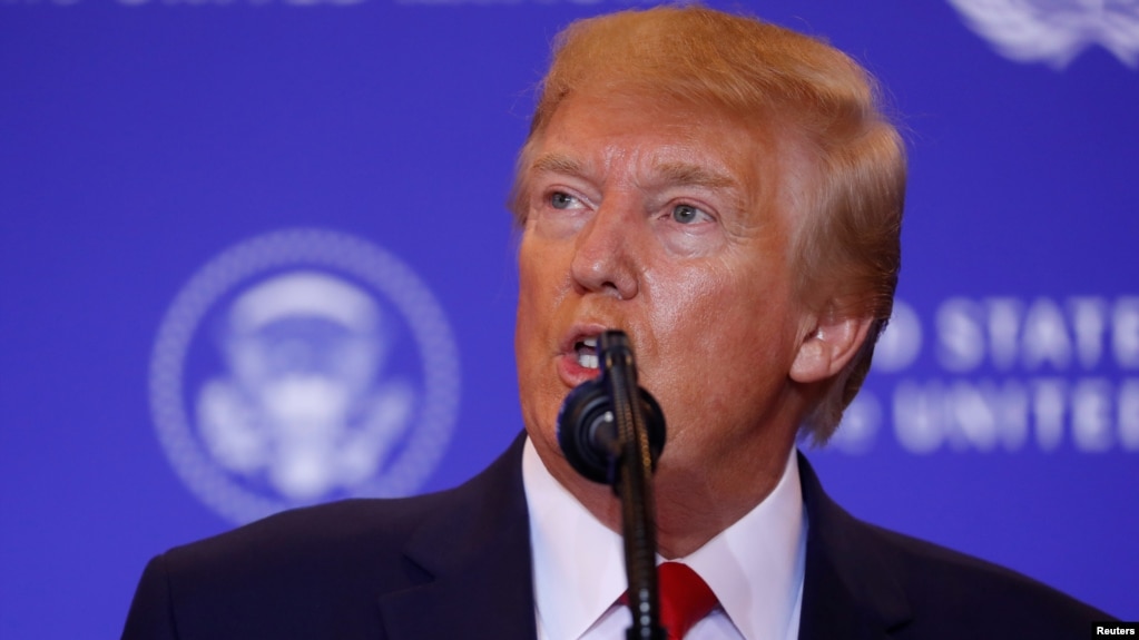 El presidente de Estados Unidos, Donald Trump, se dirige a una conferencia de prensa al margen de la 74a sesión de la Asamblea General de las Naciones Unidas (AGNU) en la ciudad de Nueva York, Nueva York, EE. UU.