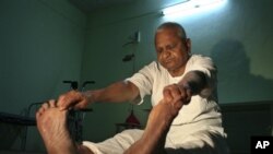 ভারতে দূর্নীতির বিরুদ্ধে আন্না হাজারের আবার অনশন পরিকল্পনা