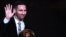 Lionel Messi soulève son 6e Ballon d'or.