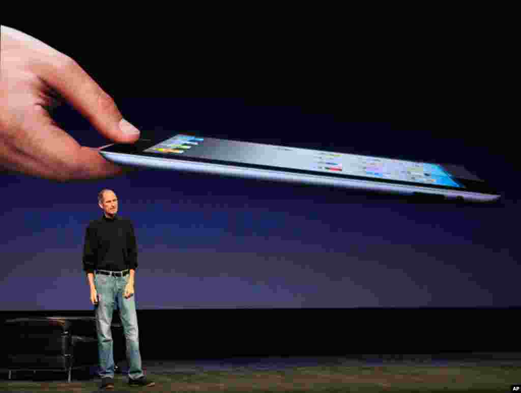 AppleCEO Steve Jobs introduces the iPad 2 on stage during an Apple event in San Francisco, California. (Reuters/Beck Diefenbach)