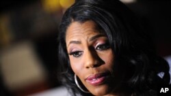 Omarosa Manigault Newman dice que grabó en secreto conversaciones en la Casa Blanca.