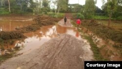 Barabara zilivyoharibika katika eneo la Nakuru kutokana na mafuriko ya Jumatano, Mei 9, 2018, Kaunti ya Nakuru, Kenya 