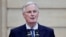 Fransa'nın yeni başbakanı Michel Barnier, sağ partilerden oluşan ve aşırı sağın dışarıdan destek verebileceği bir hükümet kurdu.