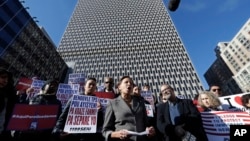 Une manifestation contre la suppression de la mesure qui protège les Haïtiens aux États-Unis, à New York, le 21 novembre 2017.