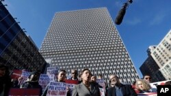 Une manifestation contre la suppression de la mesure qui protège les Haïtiens aux États-Unis, à New York, le 21 novembre 2017.