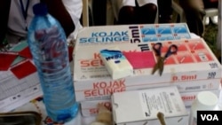 Measles vaccines are displayed at Ebolowa regional hospital, in Ebolowa, Cameroon, Dec. 9, 2019. (Moki Edwin Kindzeka/VOA) 