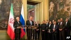 资料照：俄罗斯外长拉夫罗夫和伊朗外长扎里夫在莫斯科会晤后举行记者会。(2019年5月8日)