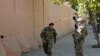 EE.UU. detiene a militares afganos 