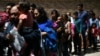 Organisasi Penduduk Asli Amerika 'Aunties' Kumpulkan Dana untuk Beri Makan Migran
