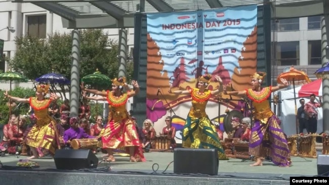 Tari Baris Bali diiringi Gamelan Bali pada "Pagelaran Indo Day" di San Francisco (Foto ilustrasi/ KJRI San Francisco)