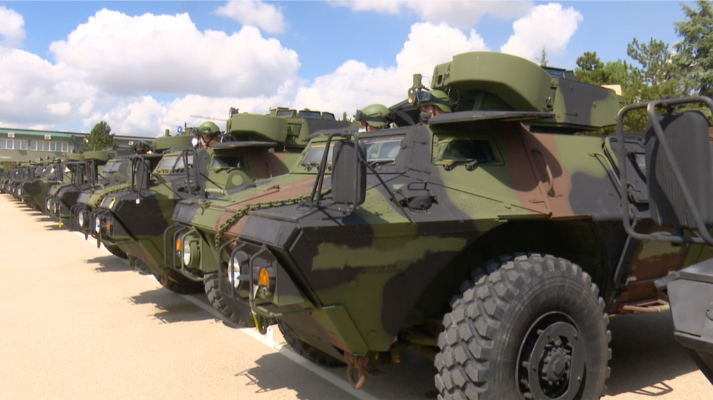 SHBA i dhuron Kosovës 55 automjete ushtarake