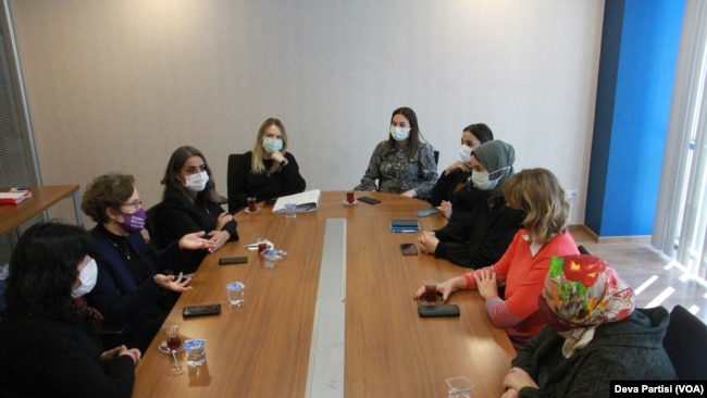 Kadınlar İstanbul Sözleşmesi İçin Hukuk Mücadelesi Başlattı