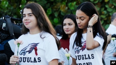 Parkland students return to school for the first time since mass shooting