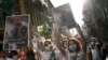 El gobierno del Líbano cede, los manifestantes no