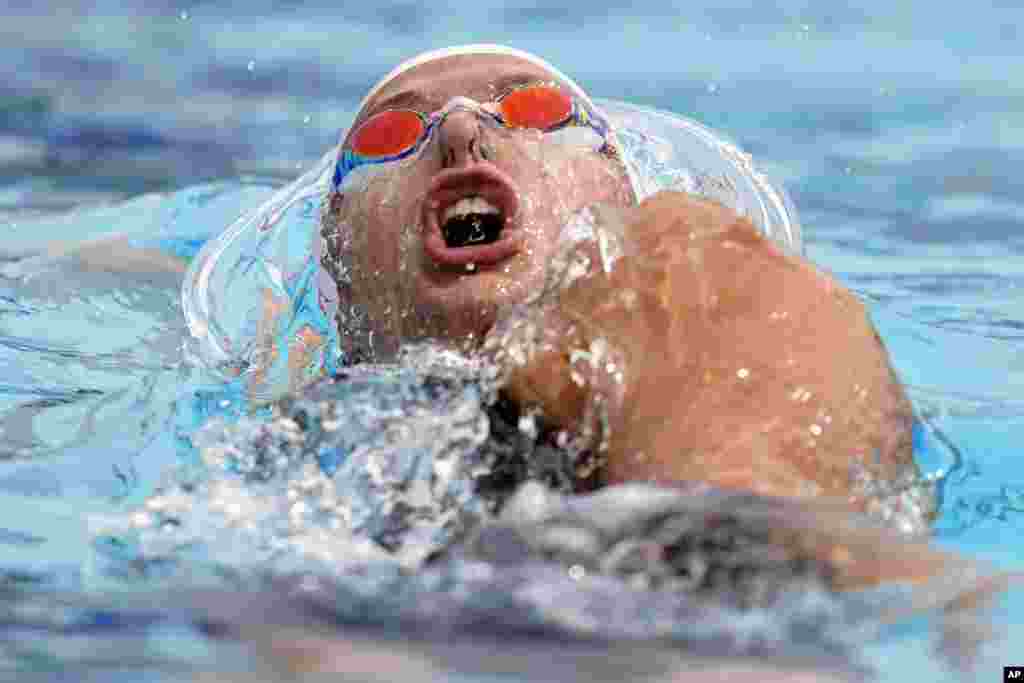 Kathleen Baker competes in the women&#39;s 200-meter IM final at the TYR Pro Swim Series swim meet, April 11, 2021, in Mission Viejo, California. Baker came in third.