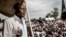 Jean-Marie Michel Mokoko, candidat présidentiel indépendant, na mokolo ya suka ya campagne ya maponami na Brazzaville, le 18 mars 2016.
