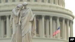 Monumen Perdamaian atau dikenal juga sebagai Monumen Angkatan Laut atau Monumen Pelaut Perang Saudara di lapangan Capitol, di Washington, 22 Januari 2018.