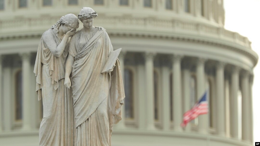 Monumen Perdamaian atau dikenal juga sebagai Monumen Angkatan Laut atau Monumen Pelaut Perang Saudara di lapangan Capitol, di Washington, 22 Januari 2018.