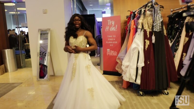 Maryland Teens 'Say Yes to the (Prom) Dress'