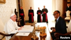 Papa Francisco e Presidente Paul Kagame falaram por 20 minutos