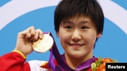 被質疑成績的16歲中國游泳女選手葉詩文星期六獲得奧運金牌
