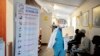 Suasana di Unit Penelitian Pernafasan dan Meningeal Pathogens (RMPRU) Rumah Sakit Chris Hani Baragwanath di Soweto, Afrika Selatan, 14 Juli 2020. (Foto: Luca Sola / AFP).