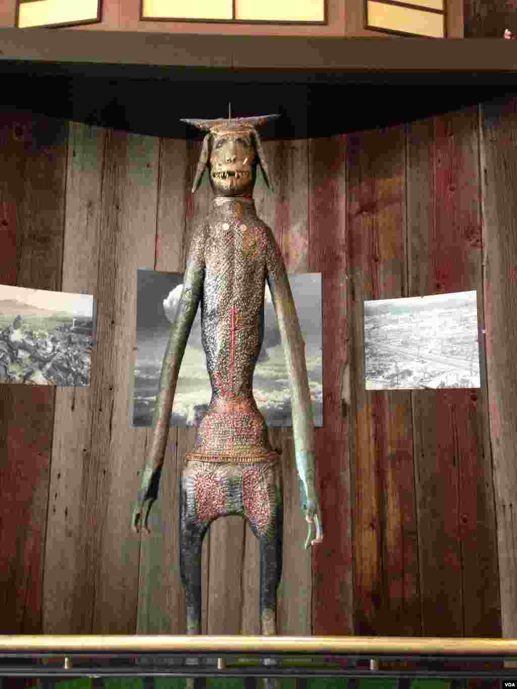 O.L. Samuel's "Godzilla" at the "Human, Soul and Machine: The Coming Singularity" exhibit at the American Visionary Art Museum in Baltimore, Maryland. (Julie Taboh/VOA)