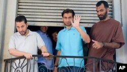 Los liberados de Guantánamo que llegaron a Uruguay, son cuatro de Siria, uno de Túnez y otro de Palestina. 