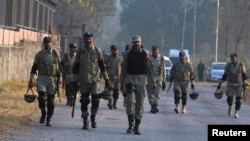 ادعا می شود که شبه نظامیان پاکستانی در مقابله با تندروان در سایر بخش‌های پاکستان دستآورد داشته اند