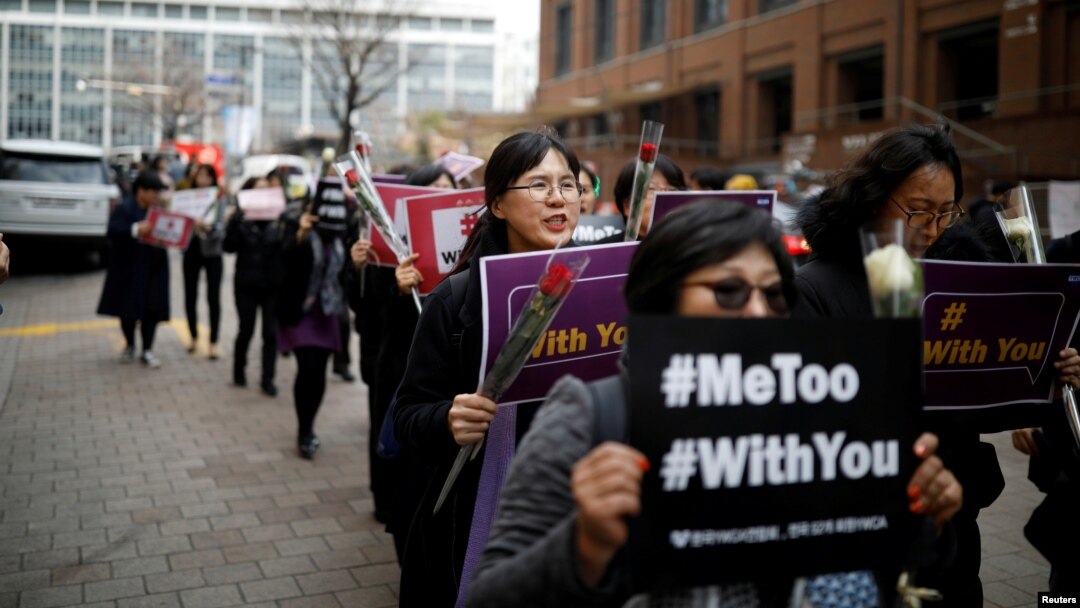 El movimiento #MeToo extendió sus denuncias desde el acoso sexual hasta el derecho al aborto y traspasó las fronteras de Estados Unidos.