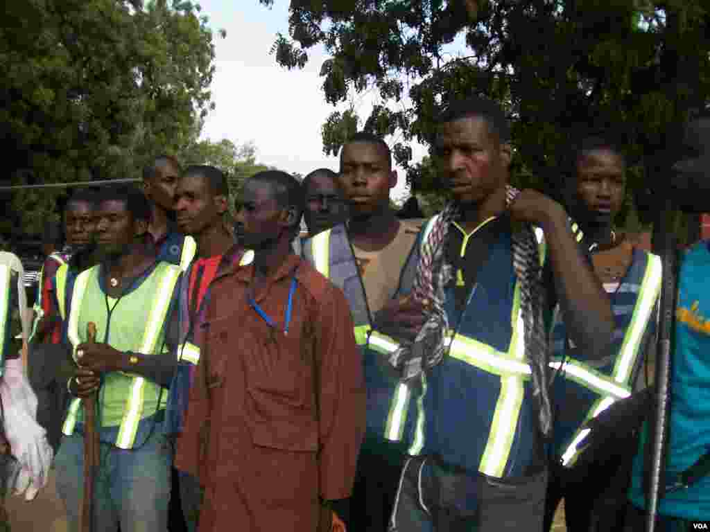 &#39;Yan kato-da-gora, wadanda aka fi sani da sunan Civilian JTF, a garin Bama Jihar Borno