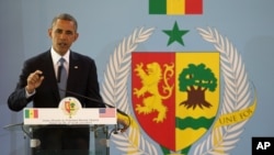 Претседателот Барак Обама на прес-конференција во Сенегал, во рамки на африканската турнеја.