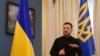 El presidente ucraniano, Volodymyr Zelenskyy, habla con periodistas durante una conferencia de prensa en Kiev, Ucrania, el miércoles 26 de febrero de 2025. 